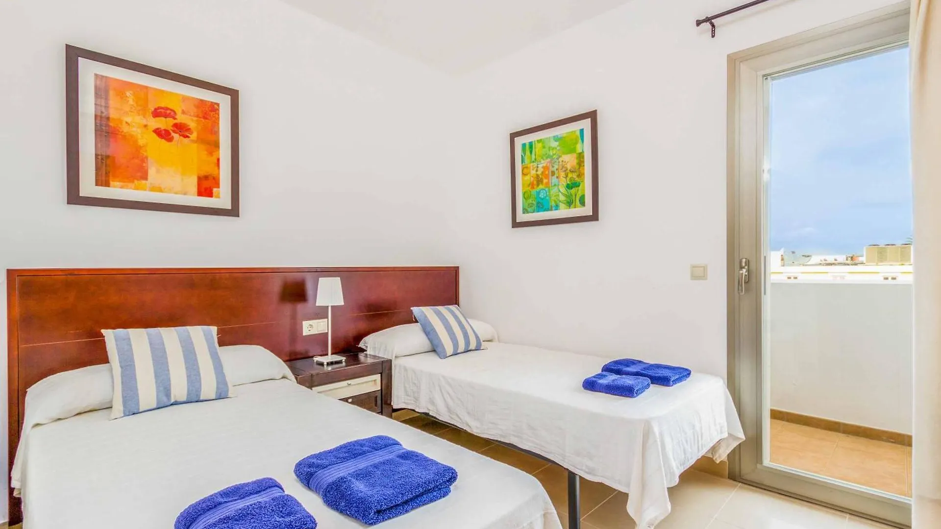 Villa Melody Cala'N Bosch  0*, Cala'N Bosch (Menorca) Spain